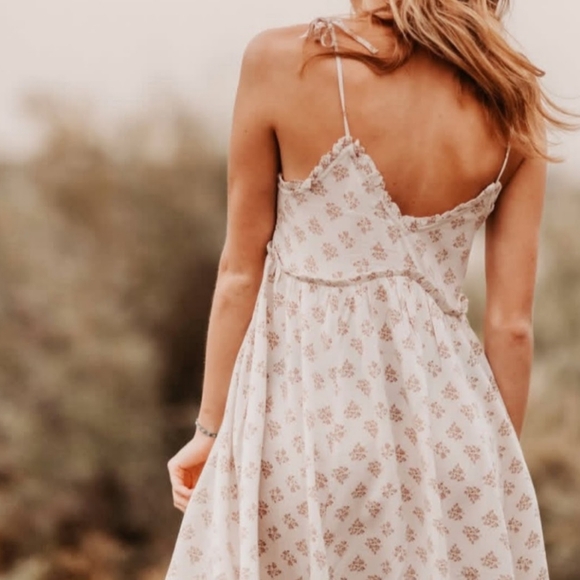 [ Country Outfitter Patrons of Peace Boho Western Floral Tie Shoulder Dress ] - Picture 2 of 10